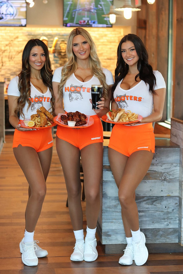 Hooters Launches Guinness™-Inspired Limited-Time Menu with New Wing Sauce to Swing into Spring