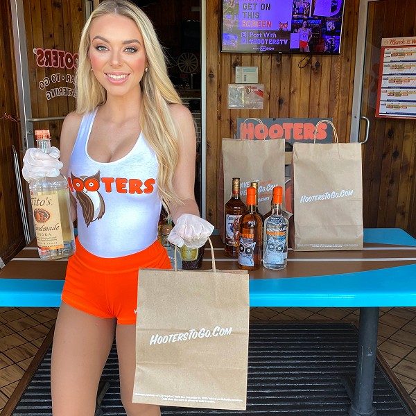 Hooters Launches Curbside Pick-Up for Menu Nationwide